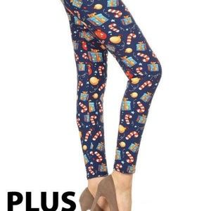Plus Holiday Ornament Print Leggings